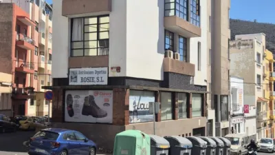 539m² Building in Santa Cruz de Tenerife, Spain No. 169524