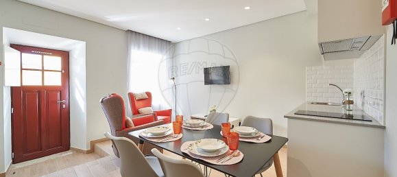 9 bedrooms Building in Leiria, Portugal No. 132004 3