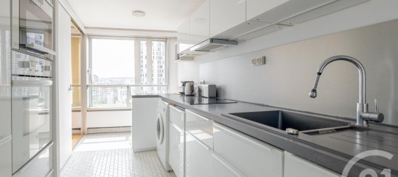 3 bedrooms Apartment in Paris, France No. 338846 10