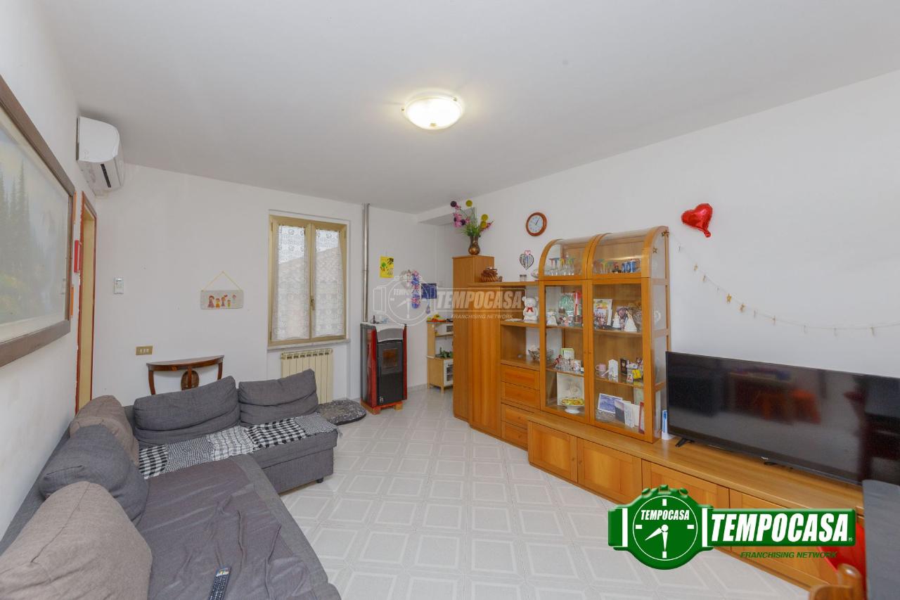 Apartamento de 4 divisões em Giussago, Italy N.º 21838