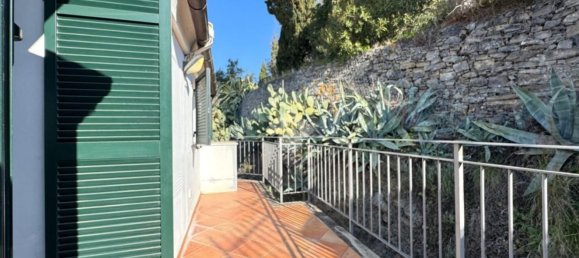 3غرفة شقة في Alassio, Italy رقم 140283 9