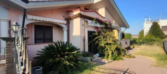 6 rooms Apartment in Ardea, Italy No. 12449 7