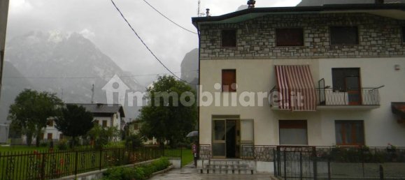 3 bedrooms Villa in Pordenone, Italy No. 131445 4