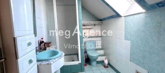 3 bedrooms House in Sens, France No. 194179 17