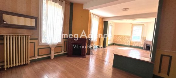 3 bedrooms House in Sens, France No. 194179 12