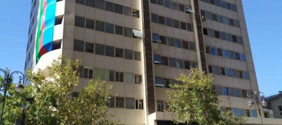 3 Schlafzimmer Wohnung in Nasimi, Azerbaijan, Nr. 2369 4