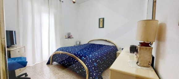 2 rooms Apartment in Pozzuoli, Italy No. 17223 17