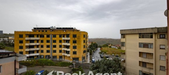 4 bedrooms Apartment in Catanzaro, Italy No. 300387 5