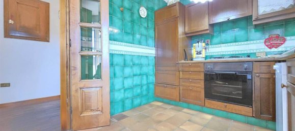 11 rooms House in Camaiore, Italy No. 39283 7