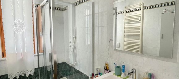 3-salle Appartement à Albisola Superiore, Italy No. 104534 14