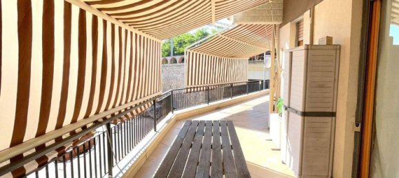 3-salle Appartement à Albisola Superiore, Italy No. 104534 25