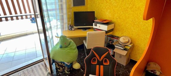 3-salle Appartement à Albisola Superiore, Italy No. 104534 16