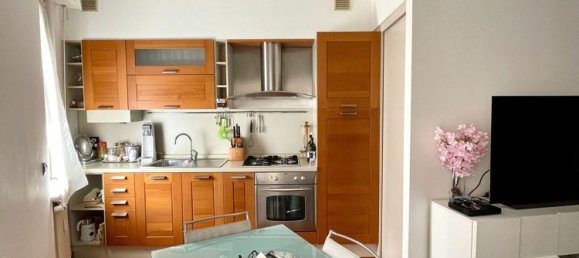 3-salle Appartement à Albisola Superiore, Italy No. 104534 2