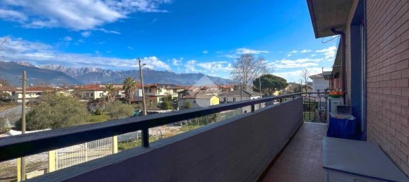 2 bedrooms Apartment in Massa, Italy No. 119226 5