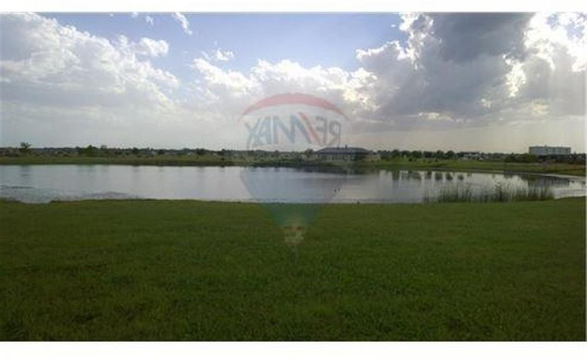  Land in Escobar, Argentina No. 115373