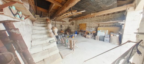 5 bedrooms House in Huismes, France No. 215123 13