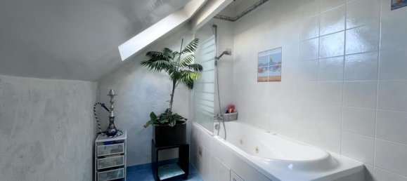 Casa de 5 dormitorios en Pontault-Combault, France No. 325454 16