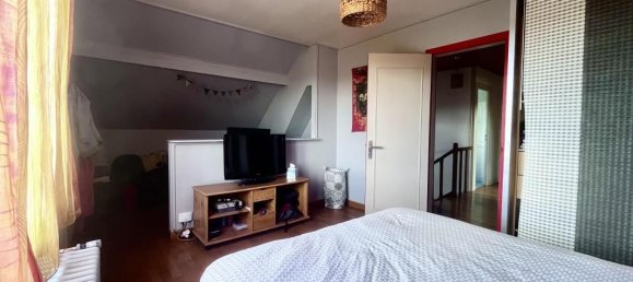 Casa de 5 dormitorios en Pontault-Combault, France No. 325454 14