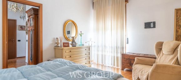 Apartamento de 3 dormitorios en Monza, Italy No. 364328 6