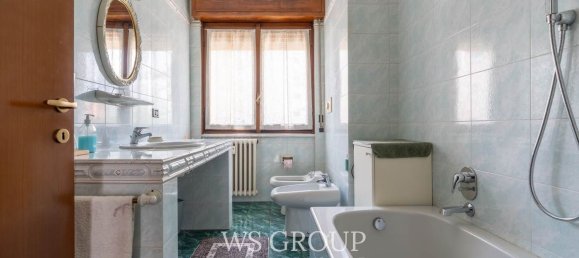Apartamento de 3 dormitorios en Monza, Italy No. 364328 8