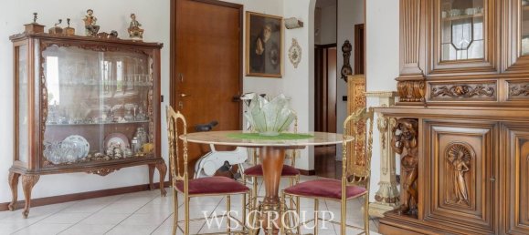 Apartamento de 3 dormitorios en Monza, Italy No. 364328 3