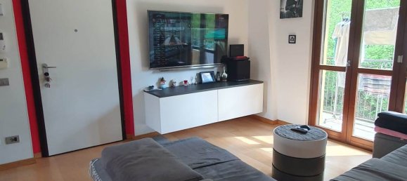 2 bedrooms House in Fino Mornasco, Italy No. 341451 4