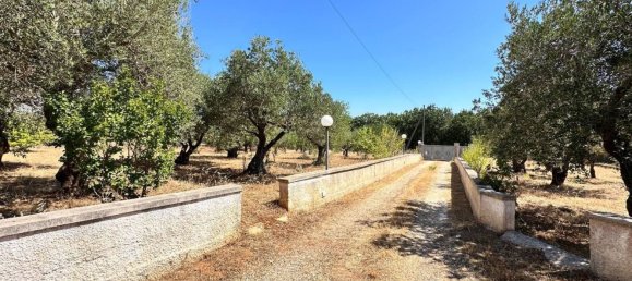 3-salle Villa à Martina Franca, Italy No. 269731 9