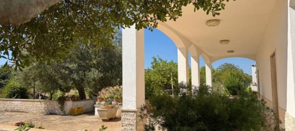 3-salle Villa à Martina Franca, Italy No. 269731 12
