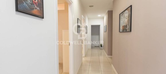 4 rooms Commercial property in Turin, Italy No. 311446 4