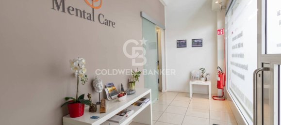 4 rooms Commercial property in Turin, Italy No. 311446 26