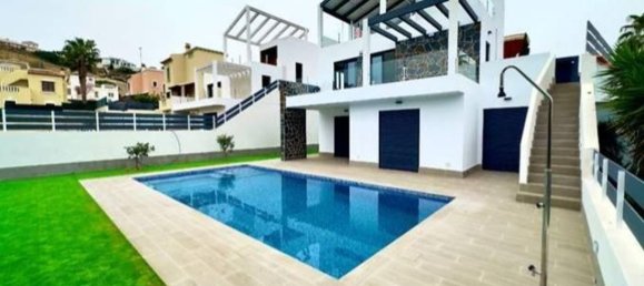 4 bedrooms Villa in Ciudad Quesada, Spain No. 30550 2
