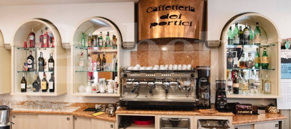 1 room Commercial property in Cesano Maderno, Italy No. 66779 8