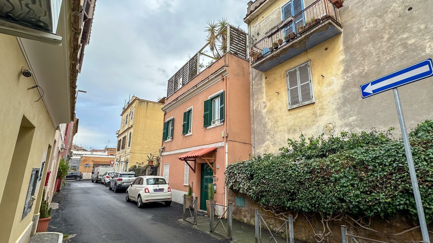 2 rooms Apartment in Rome, Italy No. 31171