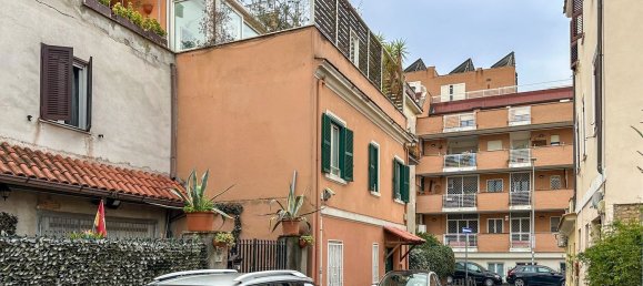 2 rooms Apartment in Rome, Italy No. 31171 3