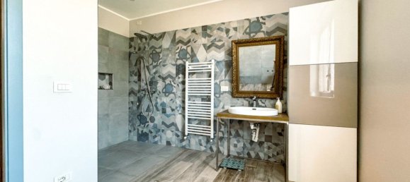 7 bedrooms House in Fontaneto d'Agogna, Italy No. 377472 10