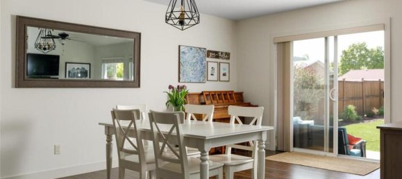 4 bedrooms House in British Columbia, Canada No. 1148 9