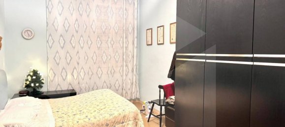 4 rooms Apartment in Ponsacco, Italy No. 19677 12