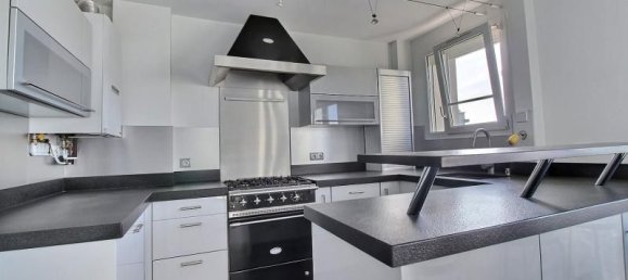 2 Schlafzimmer Wohnung in Issy-les-Moulineaux, France, Nr. 187779 3