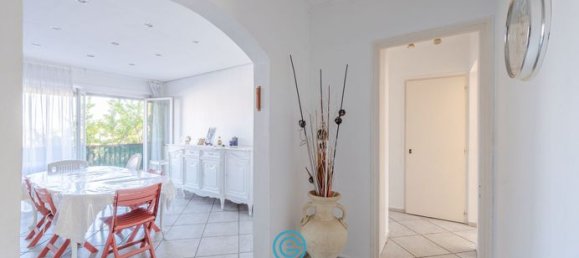 2 bedrooms Apartment in Marseille, France No. 314029 3