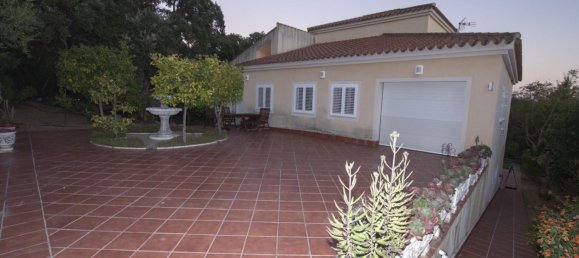 Villa de 5 dormitorios en Cádiz, Spain No. 140398 40