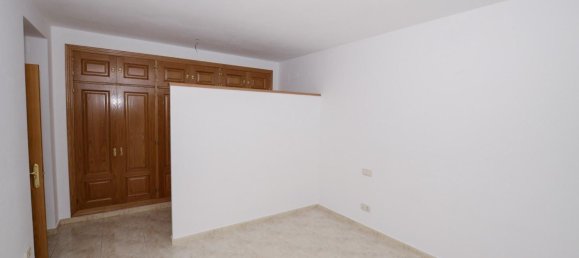 Villa de 5 dormitorios en Cádiz, Spain No. 140398 28