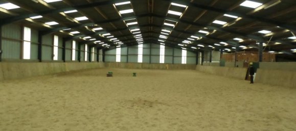 6 rooms Castles in Saint-Martin-Choquel, France No. 84200 3