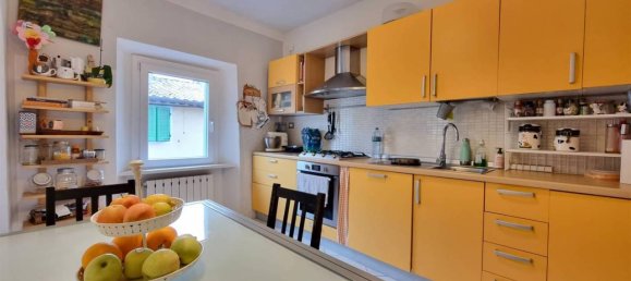 9 rooms House in Camaiore, Italy No. 32829 5