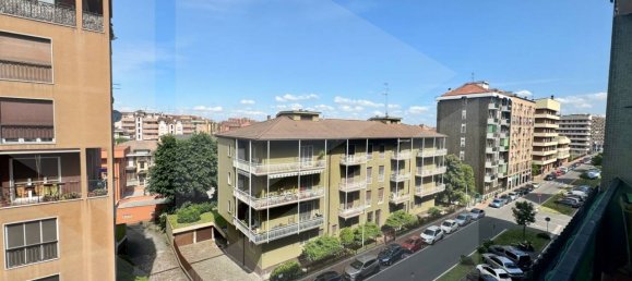 3 rooms Apartment in San Giuliano Milanese, Italy No. 27127 9