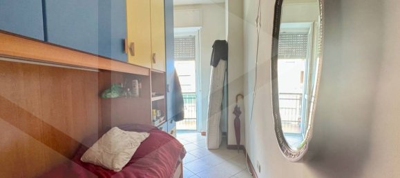 3 rooms Apartment in San Giuliano Milanese, Italy No. 27127 8