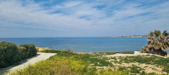 5 bedrooms Villa in Paphos, Cyprus No. 9966 3