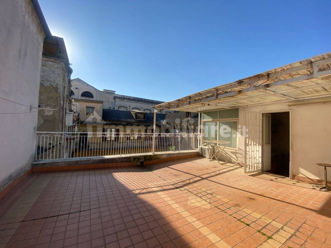 2 bedrooms Apartment in Naples, Italy No. 96977