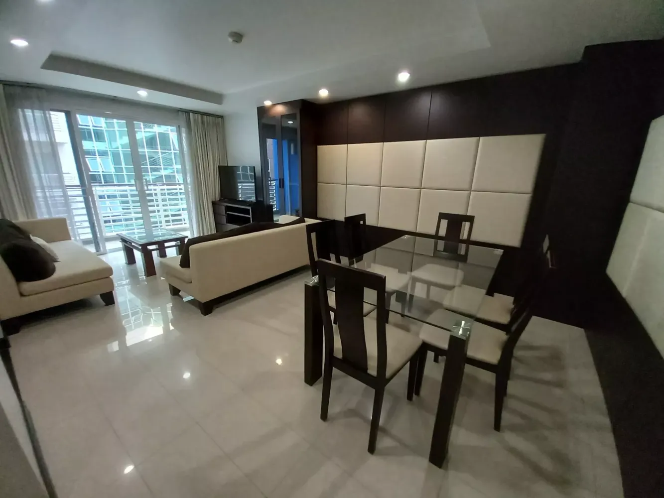 2 Schlafzimmer Eigentumswohnung in Watthana, Thailand, Nr. 64383