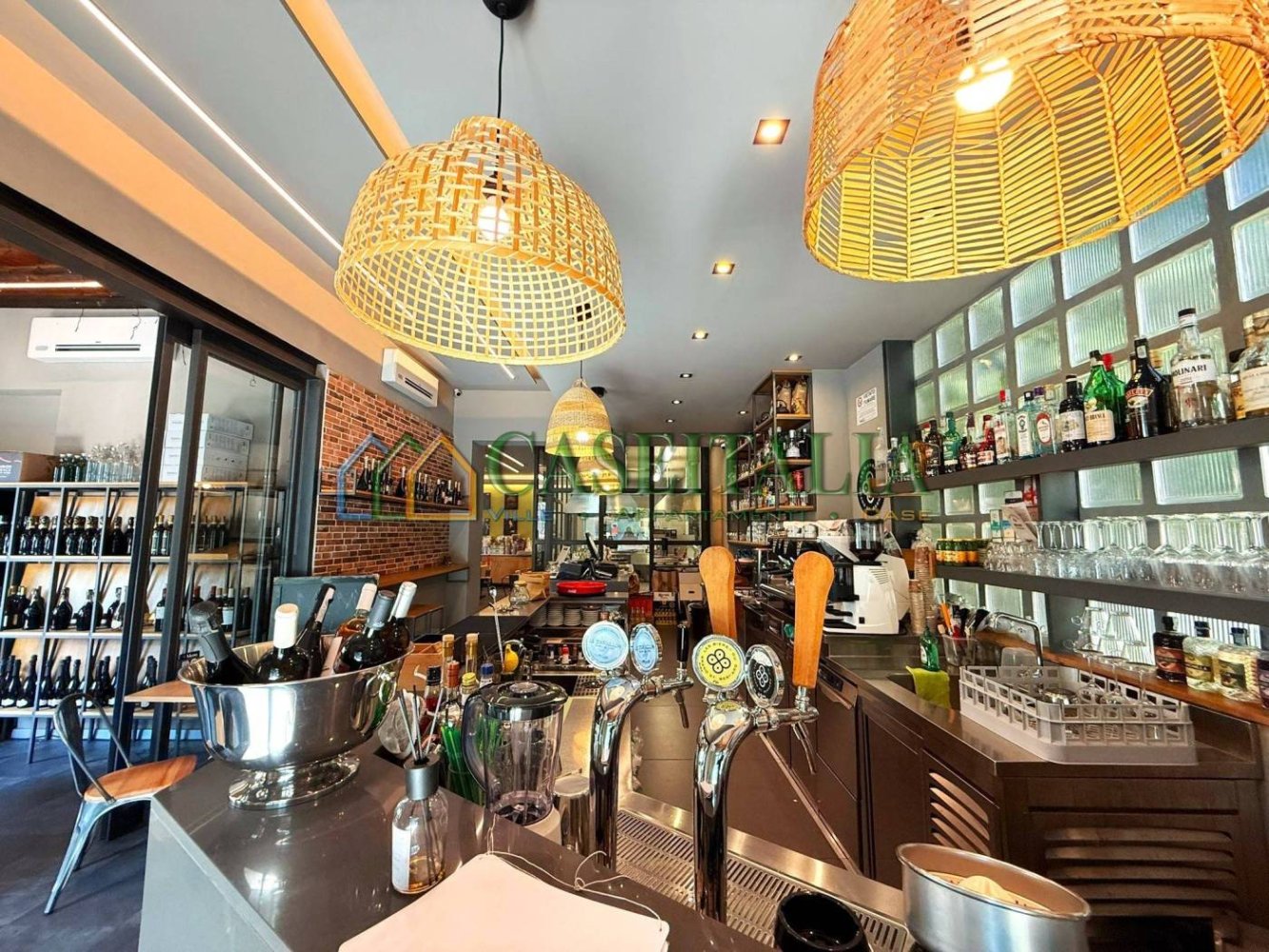 Propiedad comercial de 3 habitaciónes en Pont Saint Martin, Italy No. 285705