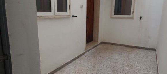 4 bedrooms Apartment in Lecce, Italy No. 380405 2
